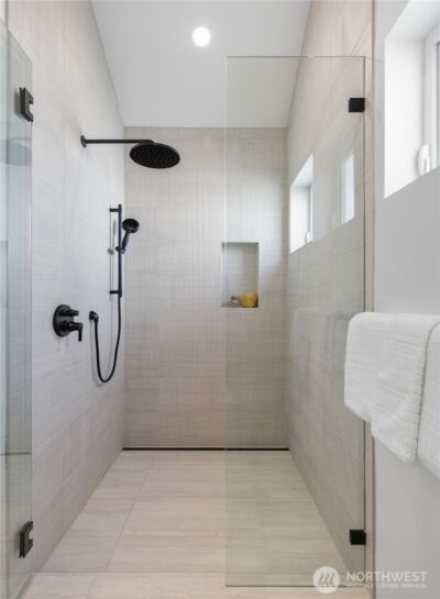 6505 19th Avenue NW, Seattle, WA 98117 - Photo 18