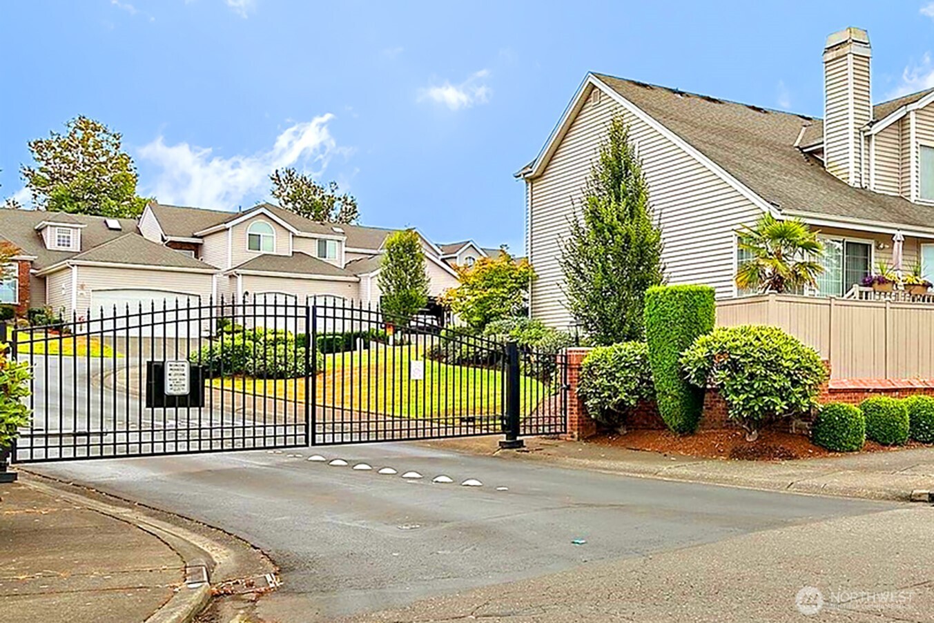 23874 140th Lane SE, Kent, WA 98042-3823