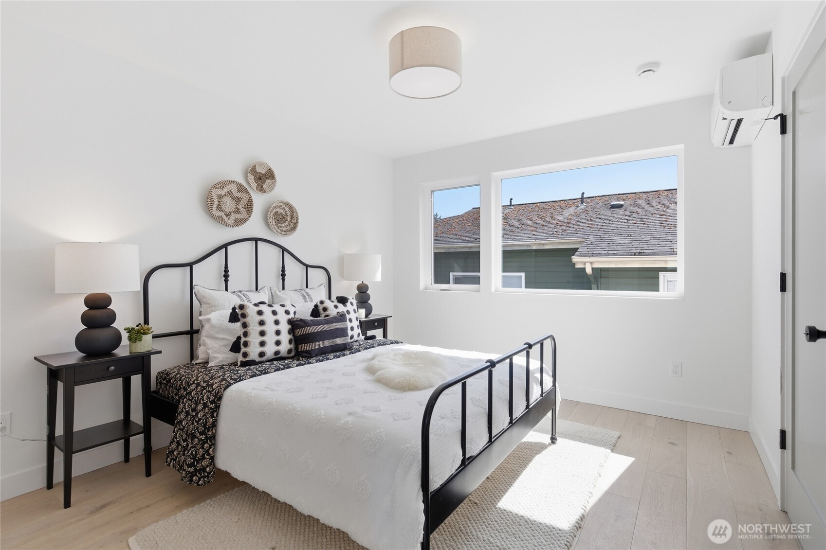 6507 19th Avenue NW, Seattle, WA 98117