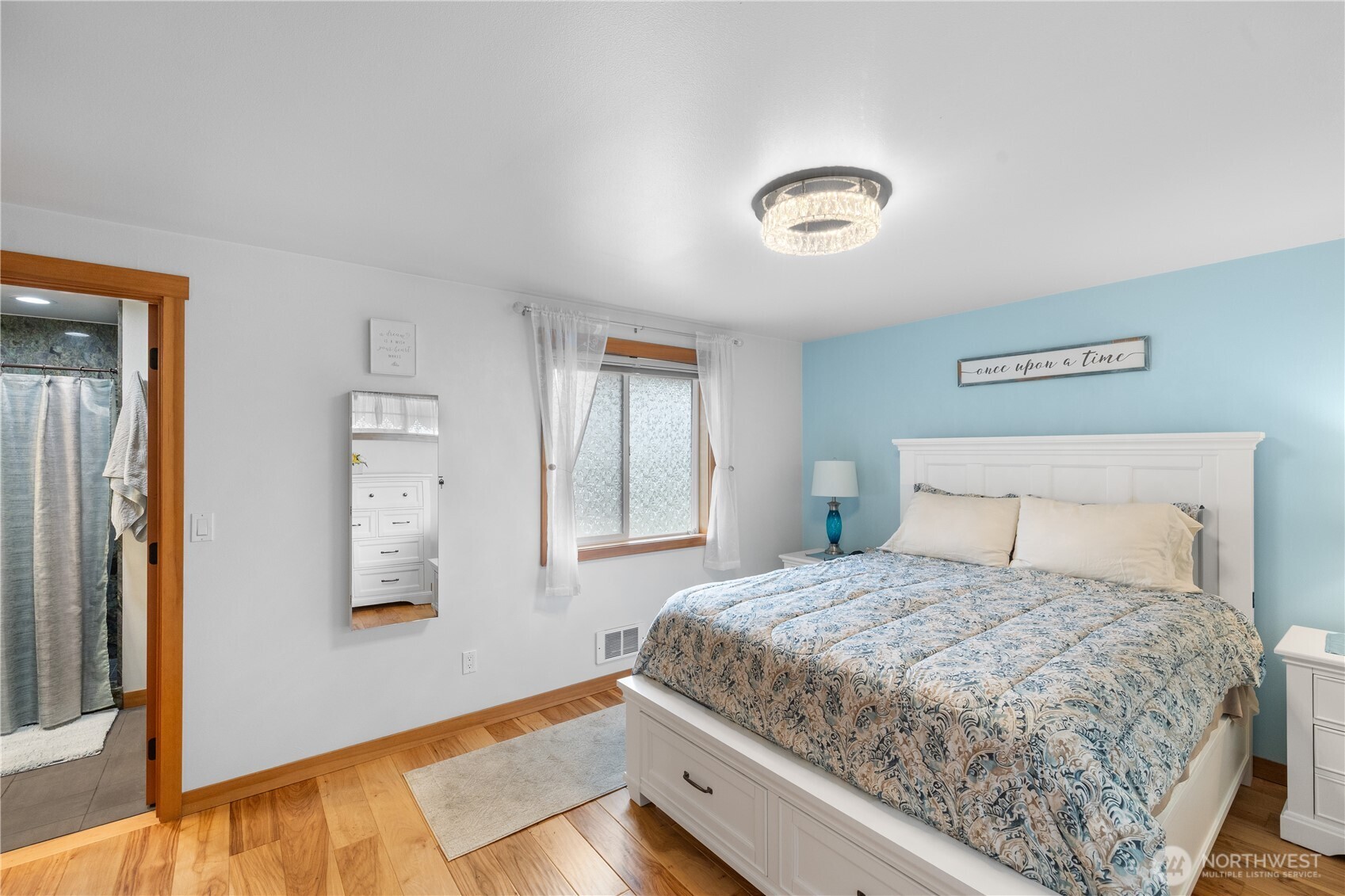 233 W Jensen Street , Arlington, WA 98223