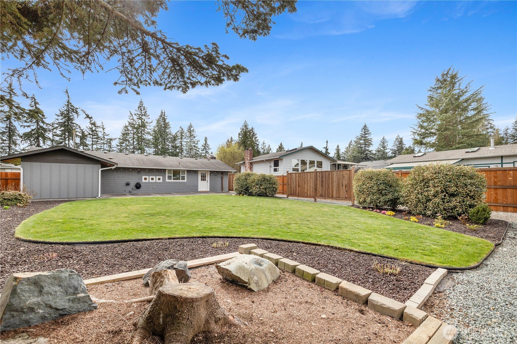 233 W Jensen Street , Arlington, WA 98223