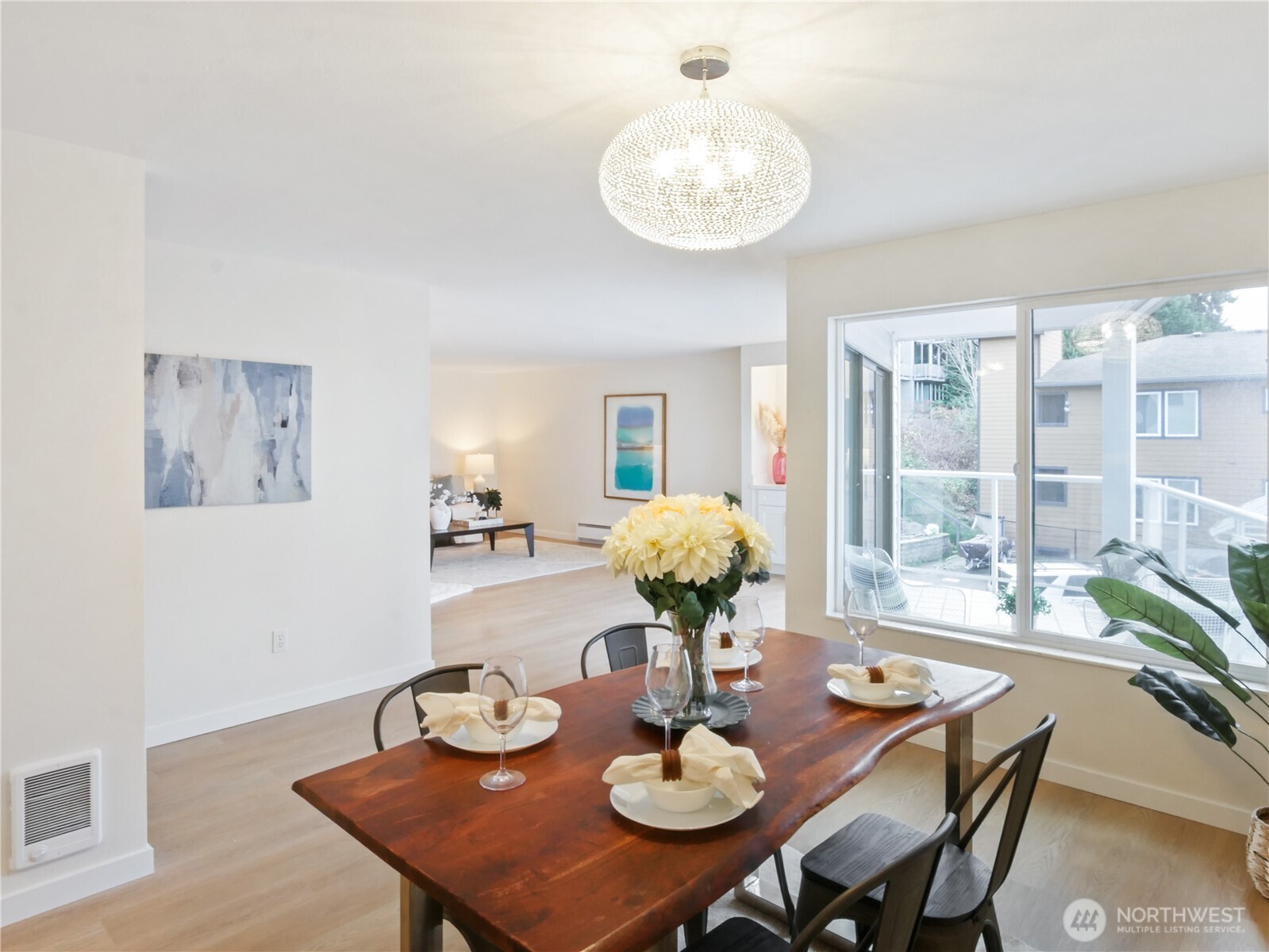2104 Alki Avenue SW #306, Seattle, WA 98116