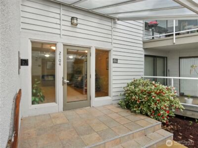 2104 Alki Avenue SW #306, Seattle, WA 98116 - Photo 31
