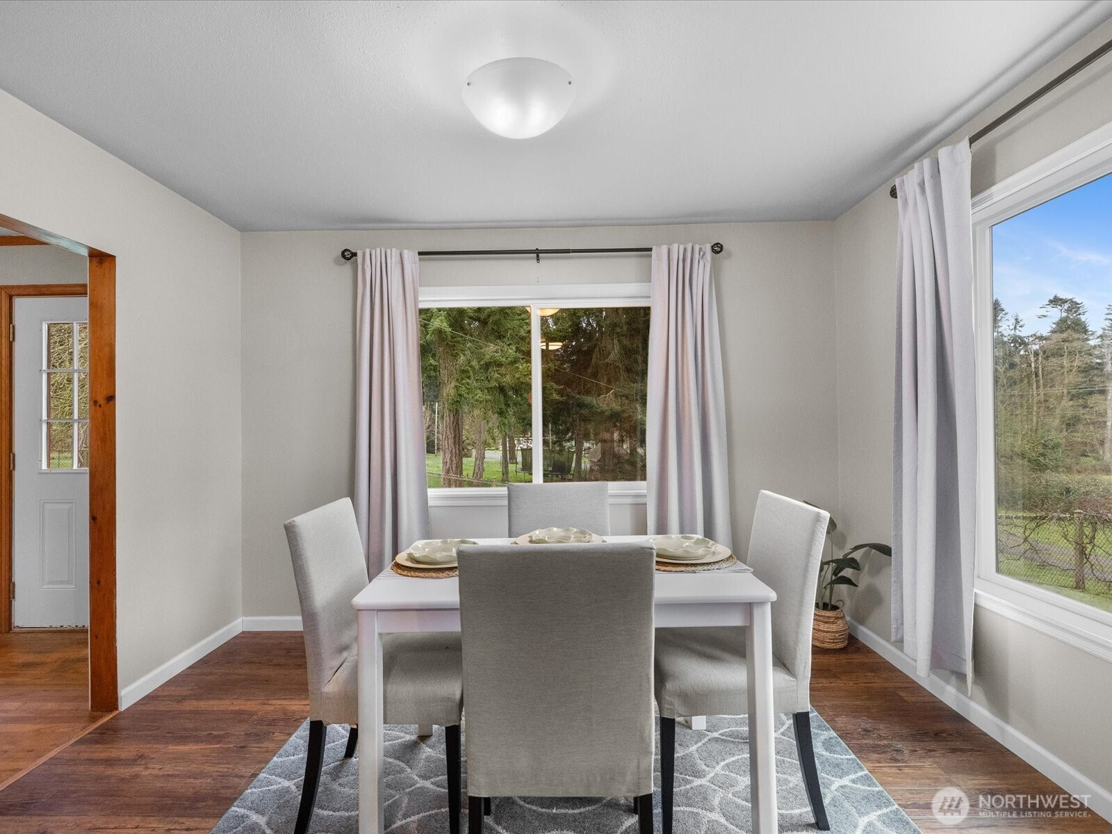 207 Fort Casey Road , Coupeville, WA 98239