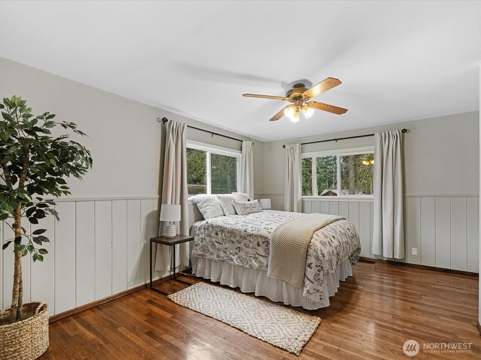 207 Fort Casey Road , Coupeville, WA 98239