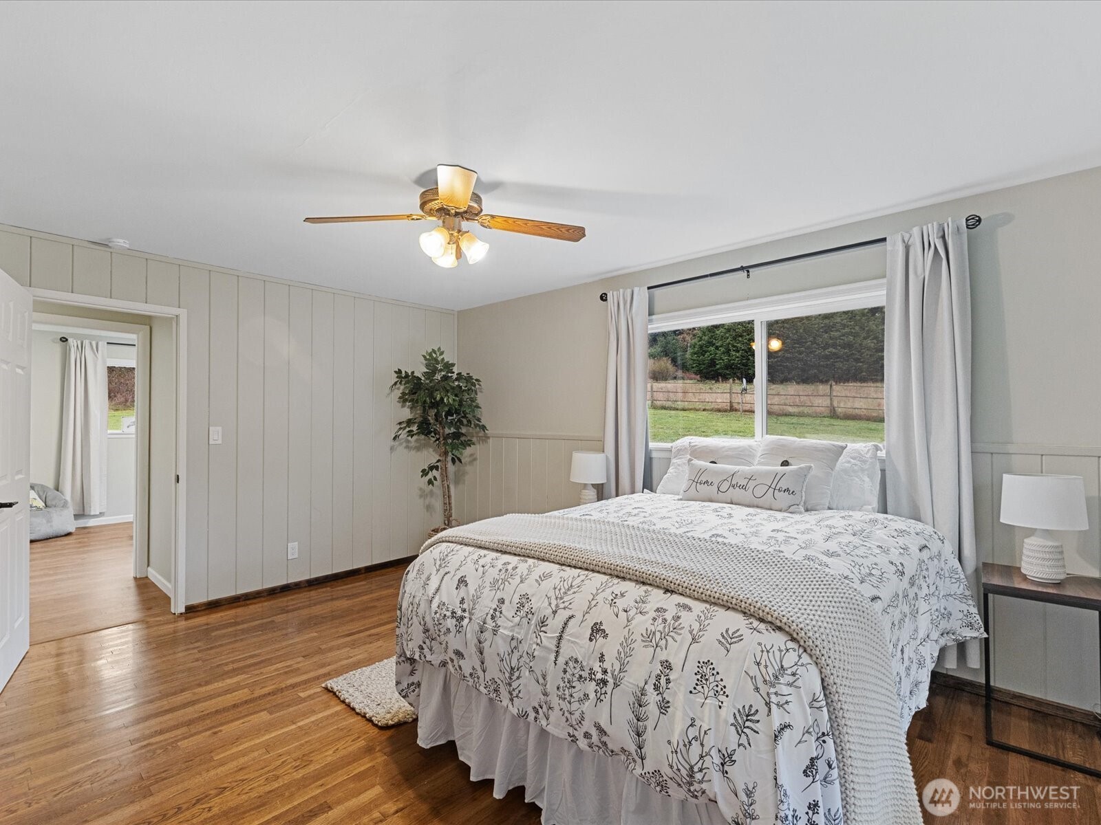 207 Fort Casey Road , Coupeville, WA 98239