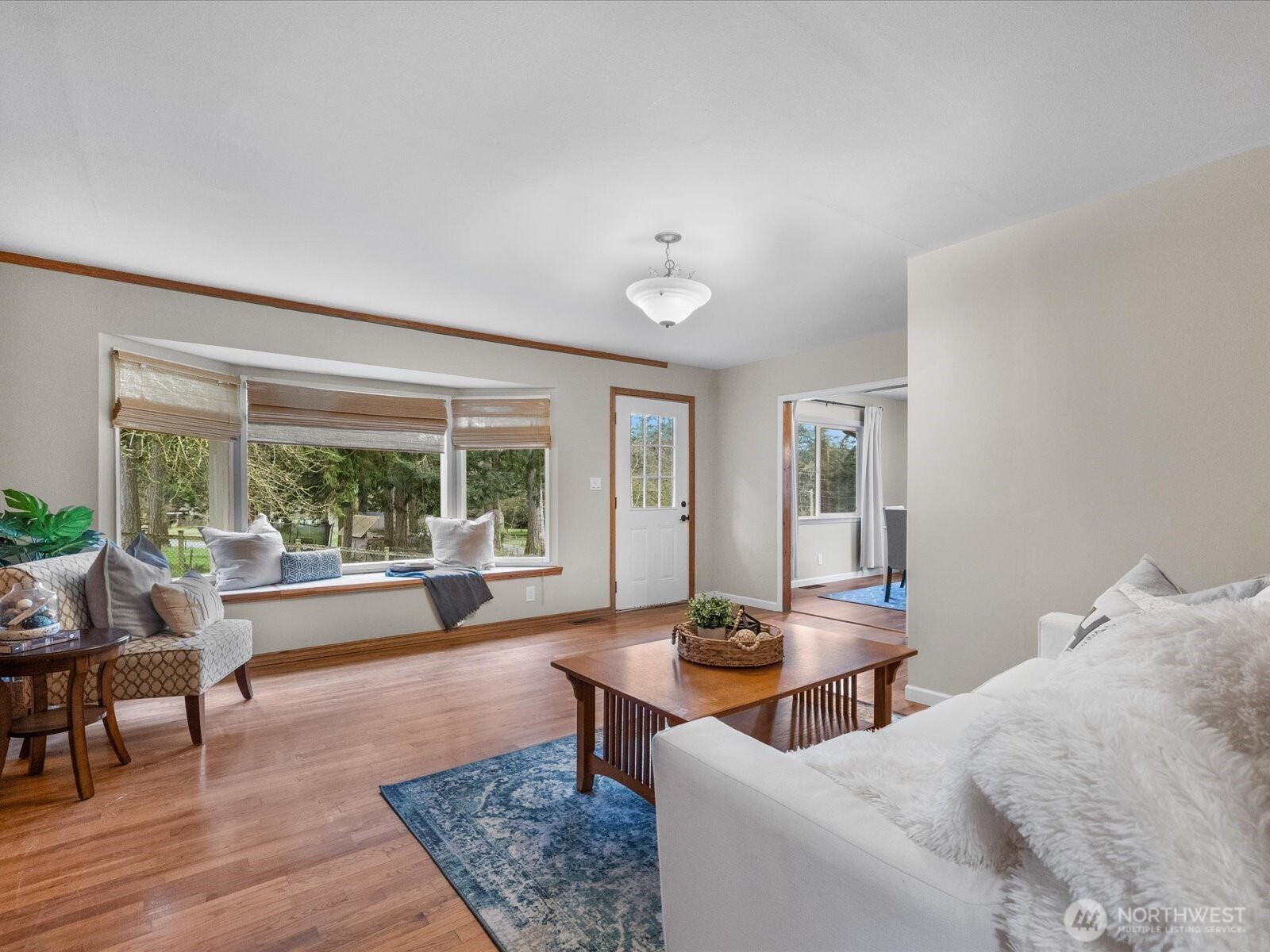 207 Fort Casey Road , Coupeville, WA 98239