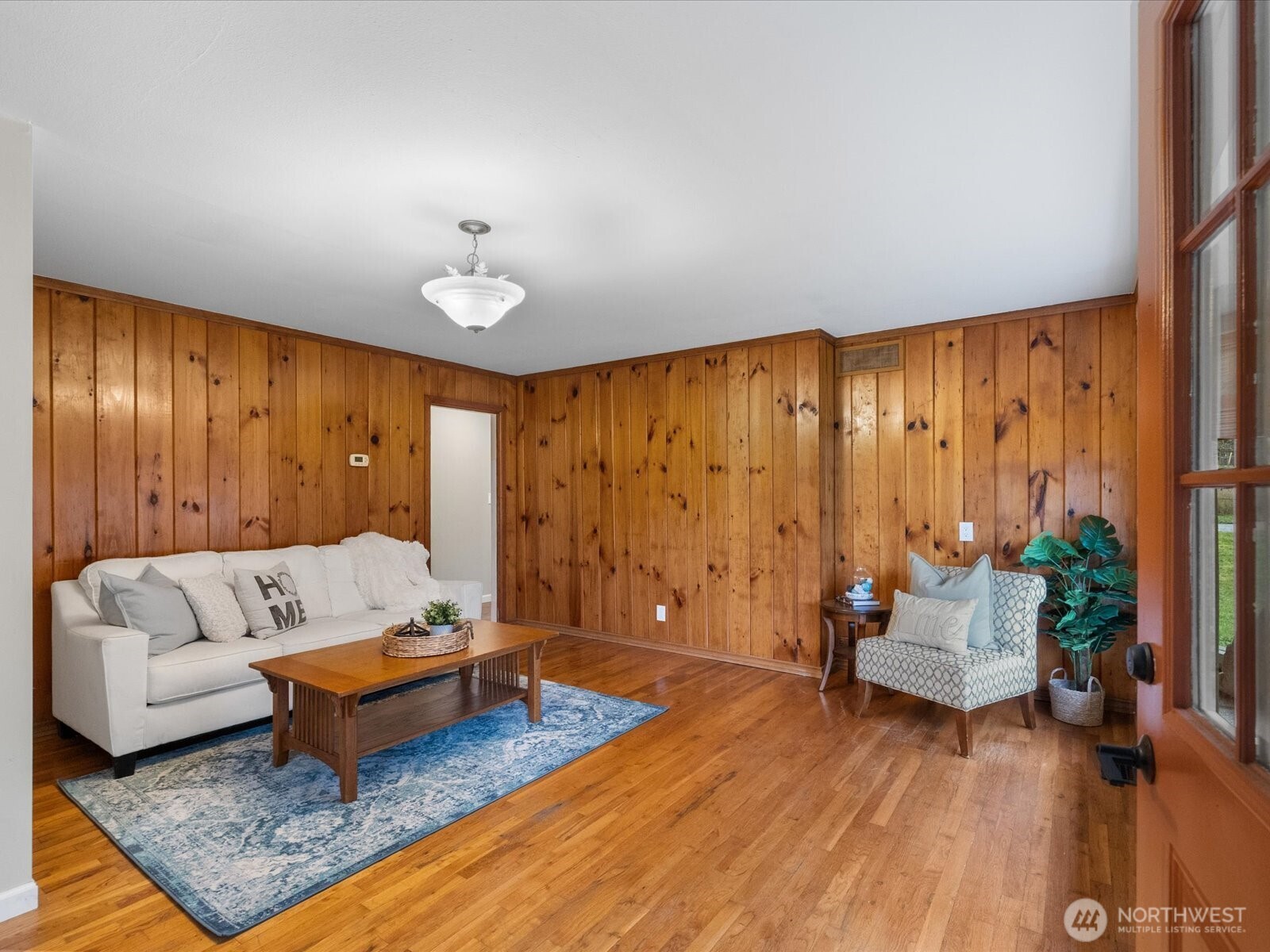 207 Fort Casey Road , Coupeville, WA 98239