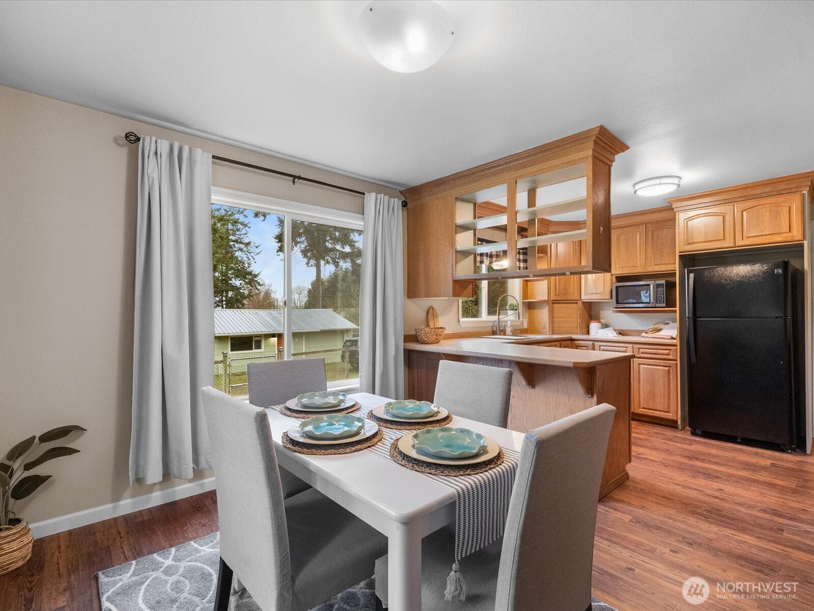 207 Fort Casey Road , Coupeville, WA 98239