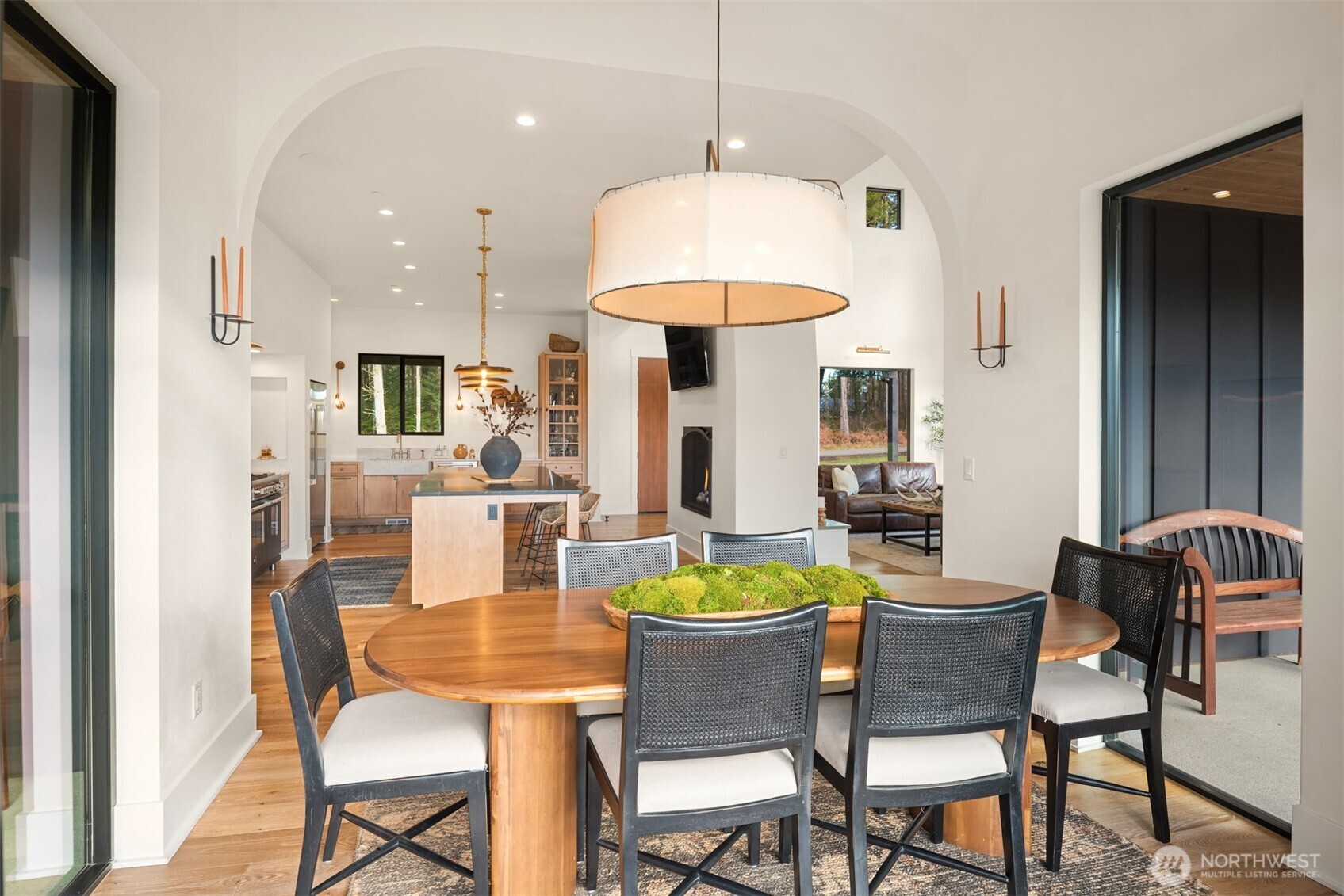 33310 NE 95th Place , Carnation, WA 98014