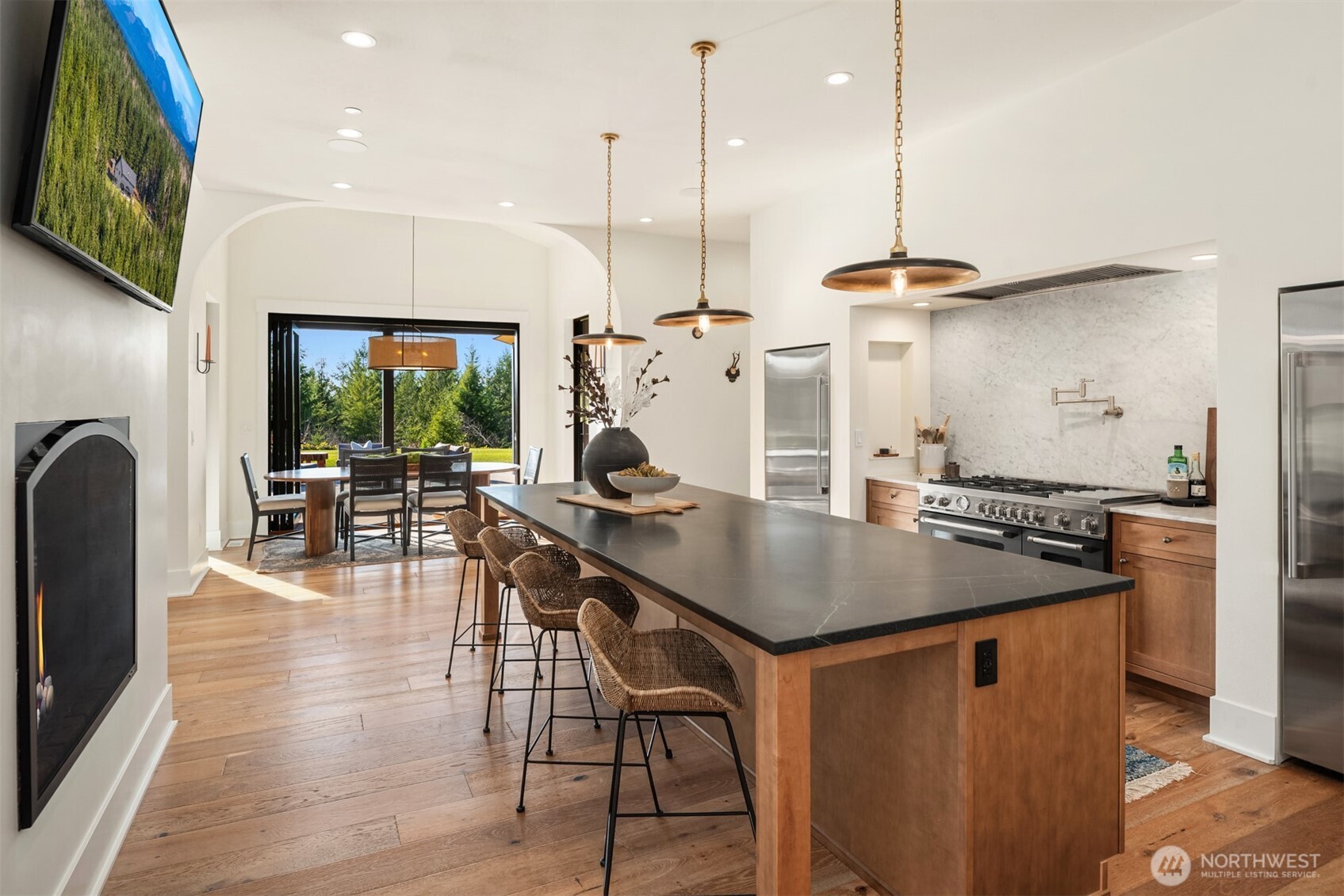 33310 NE 95th Place , Carnation, WA 98014