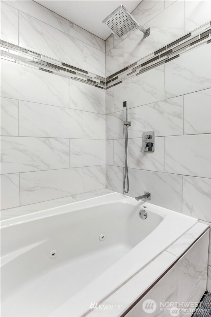 210 37th Street SE #130, Auburn, WA 98002