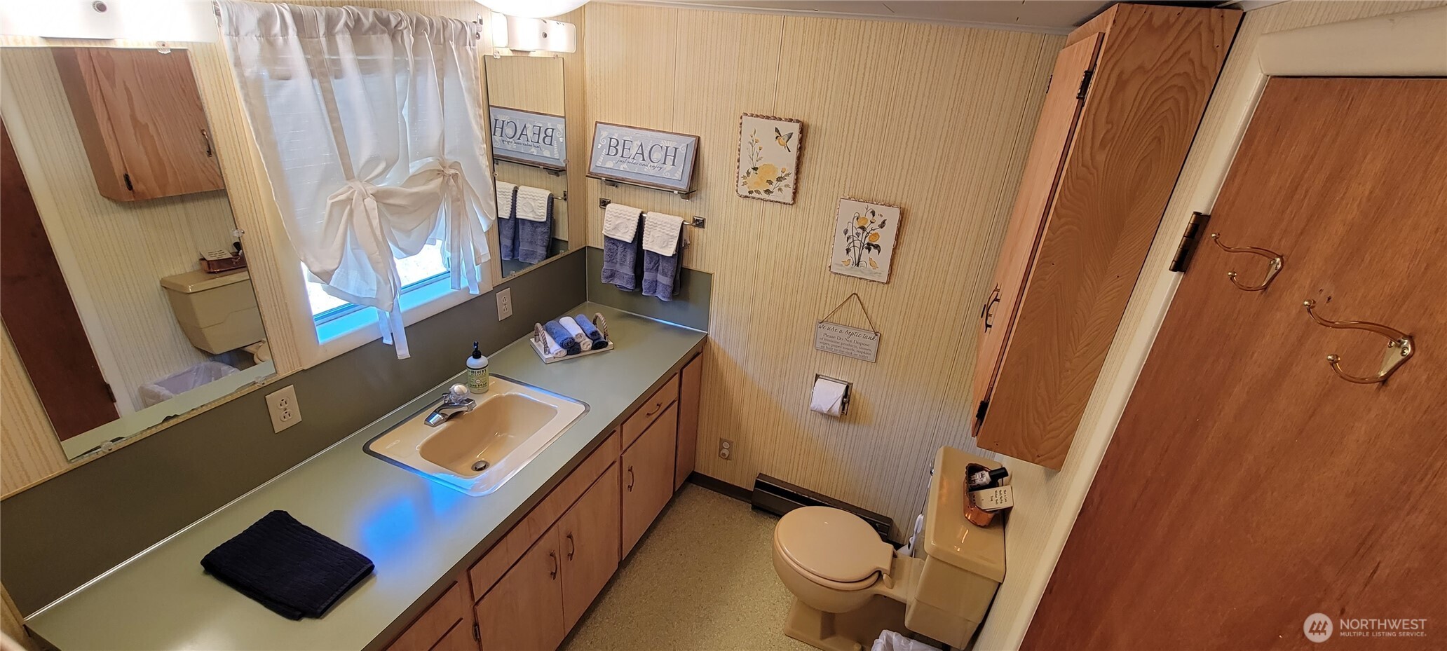 1571 Highway 112 , Sekiu, WA 98381