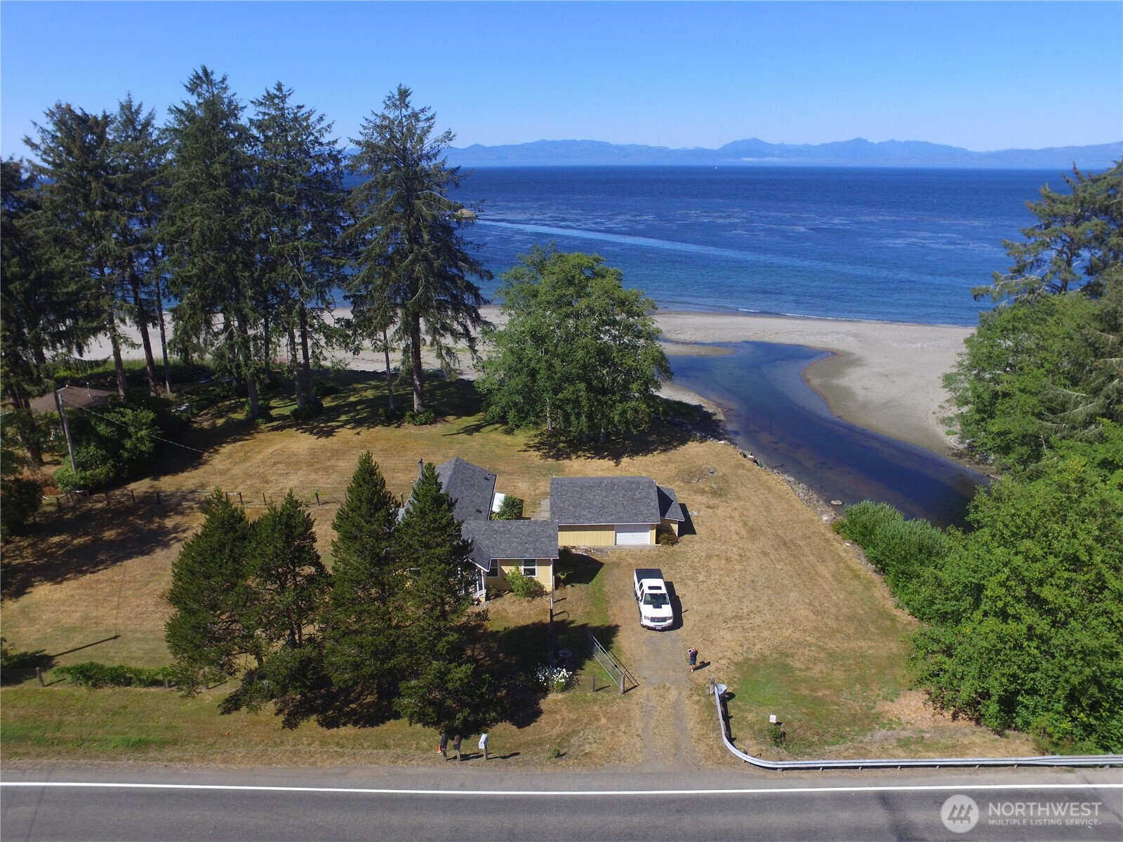 1571 Highway 112 , Sekiu, WA 98381