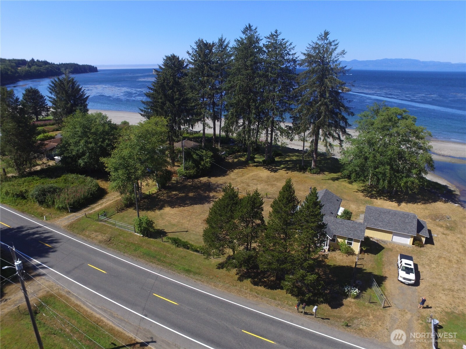 1571 Highway 112 , Sekiu, WA 98381