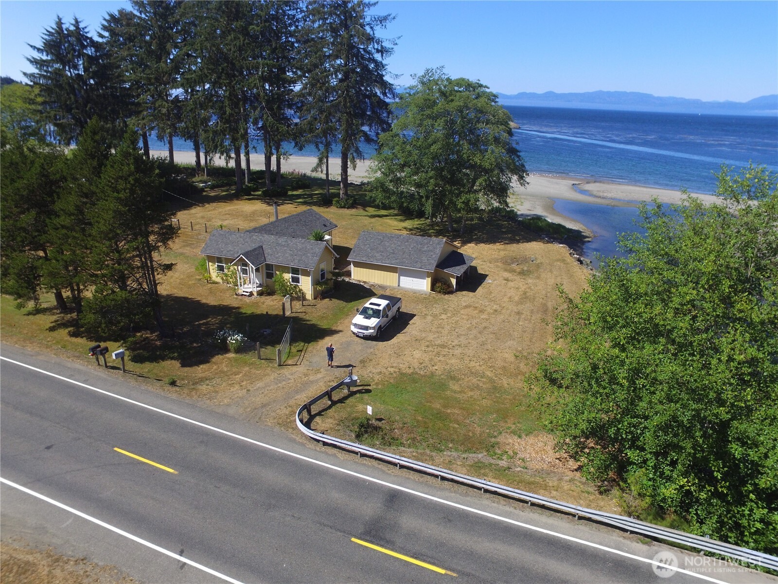 1571 Highway 112 , Sekiu, WA 98381