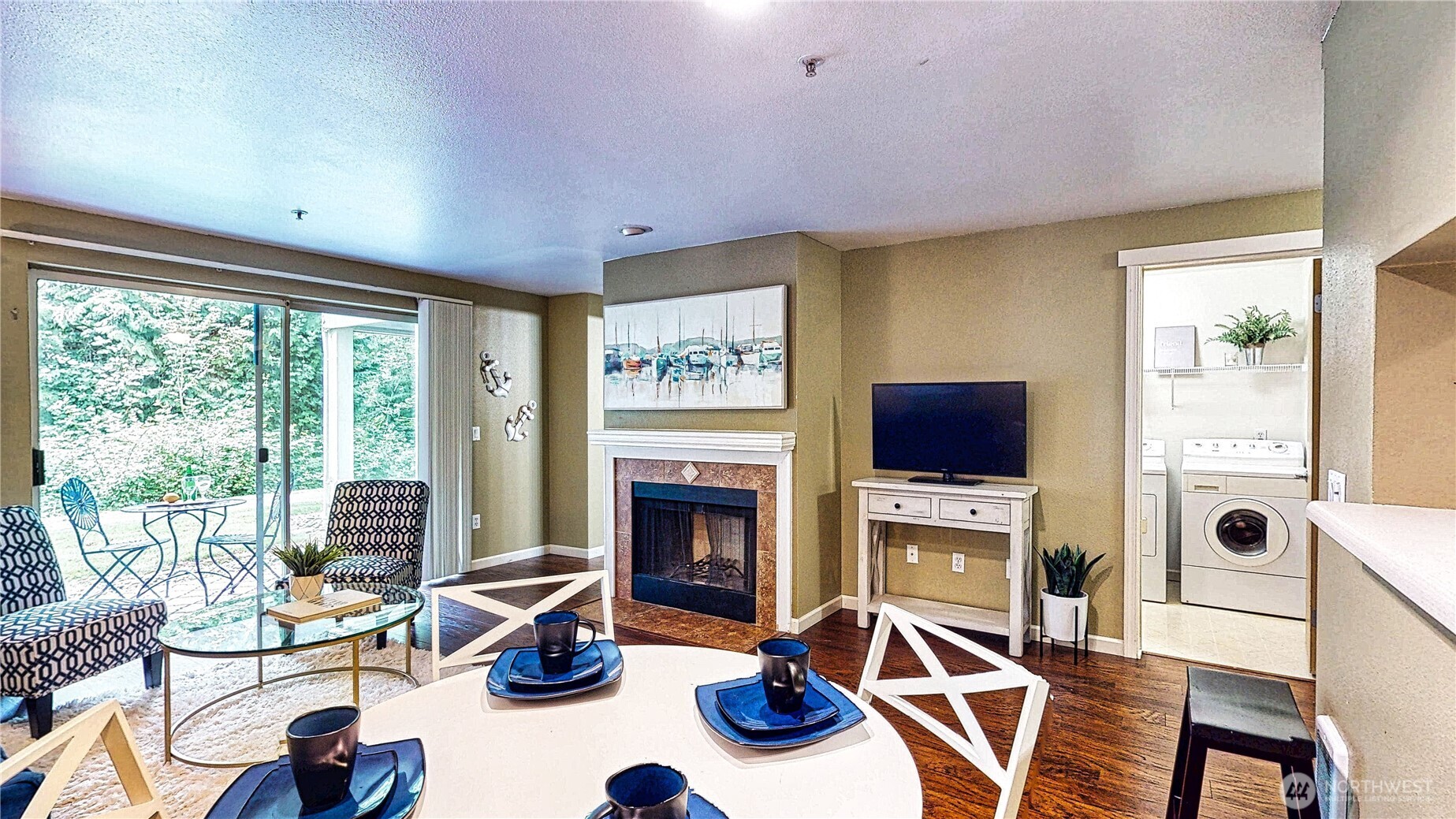 23301 Cedar Way #U102, Mountlake Terrace, WA 98043