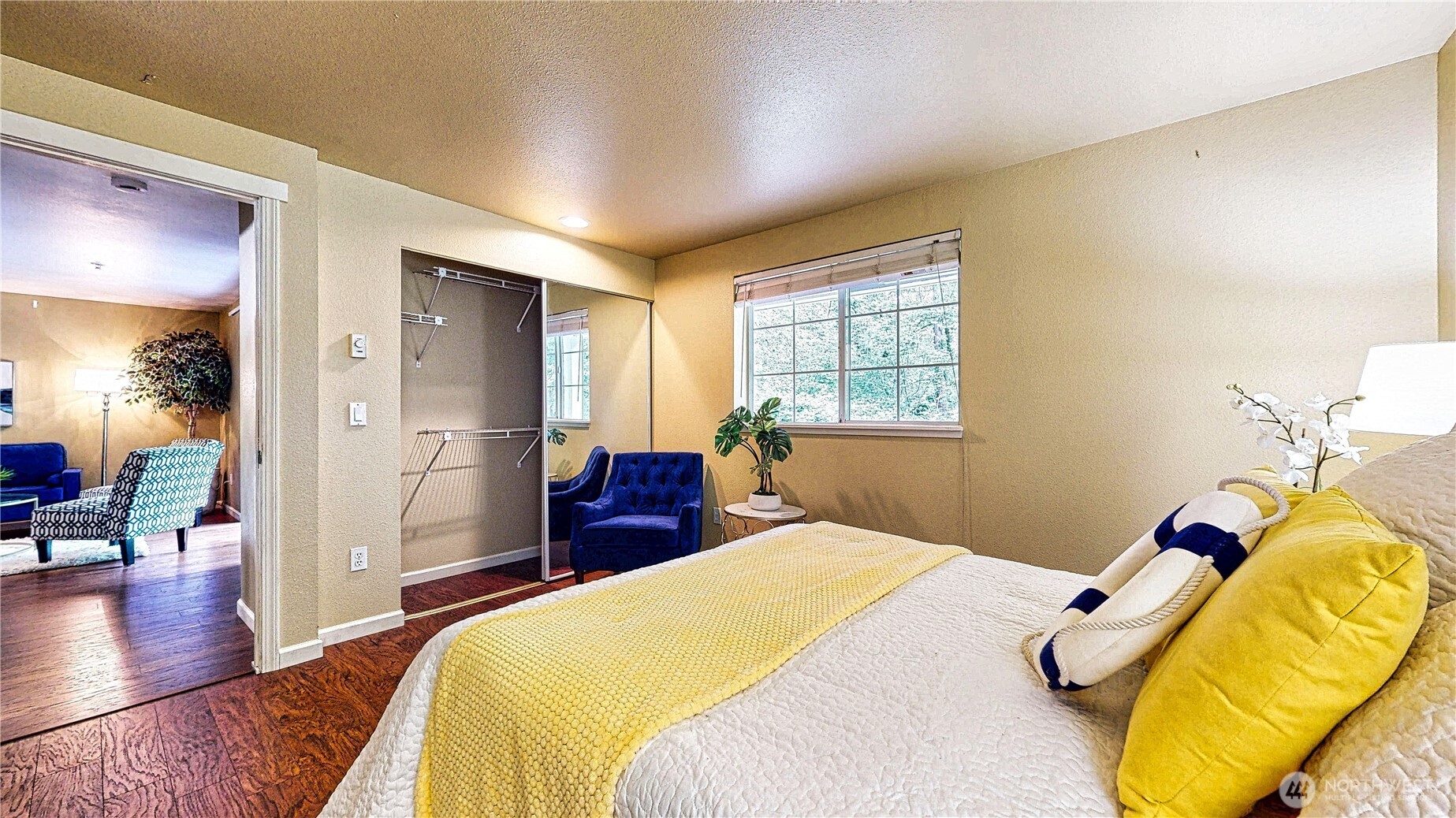 23301 Cedar Way #U102, Mountlake Terrace, WA 98043