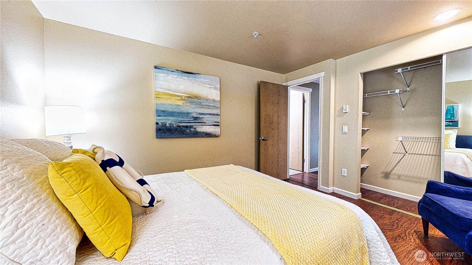 23301 Cedar Way #U102, Mountlake Terrace, WA 98043