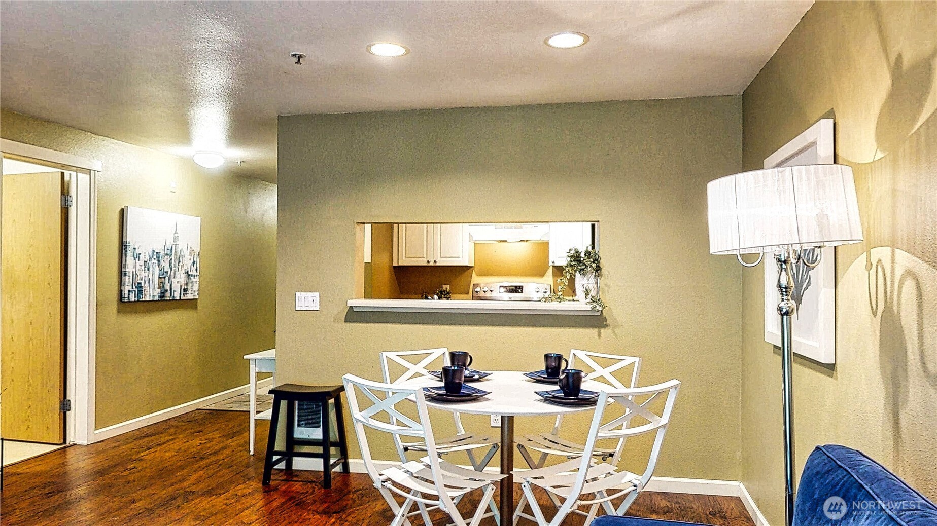 23301 Cedar Way #U102, Mountlake Terrace, WA 98043