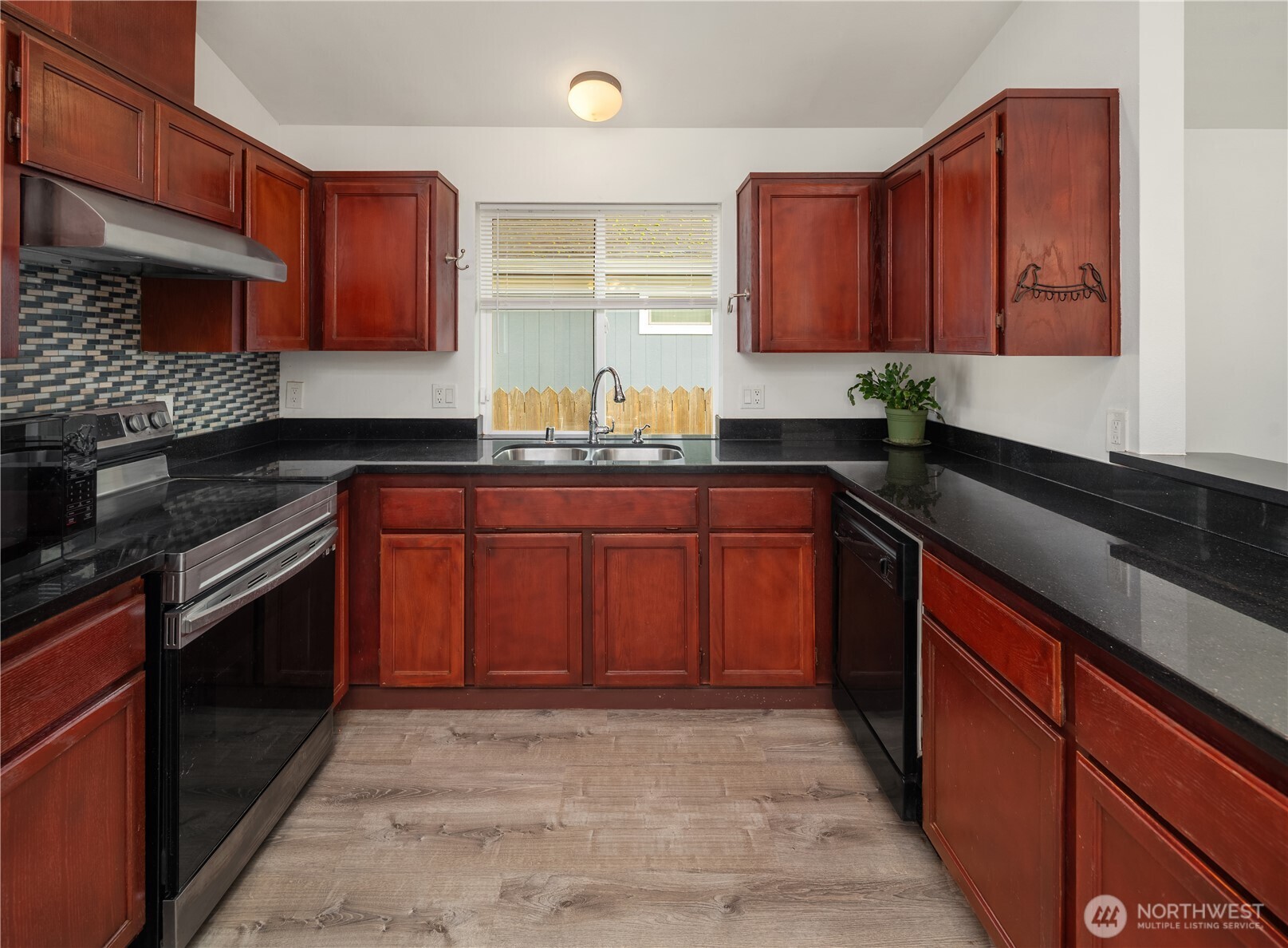 1426 E 46th Street , Tacoma, WA 98404-3605