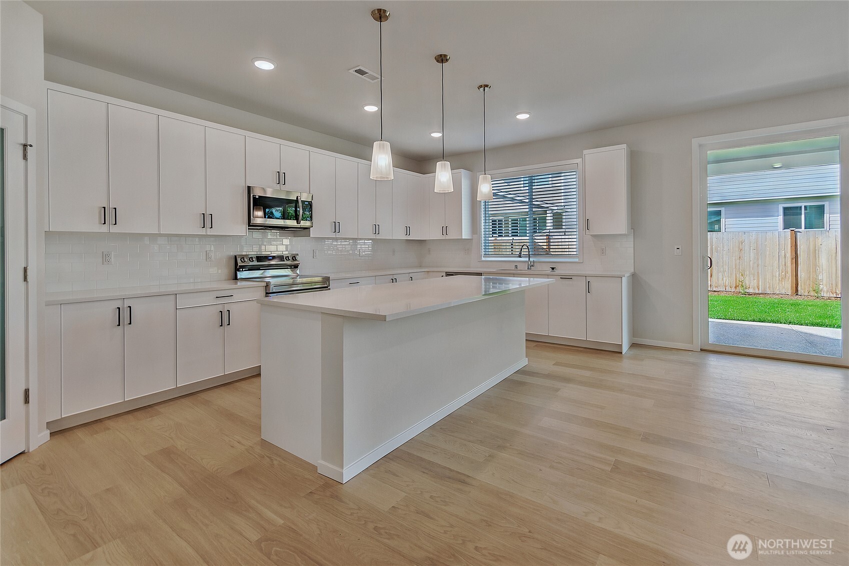 18317 37th Avenue E, Tacoma, WA 98446