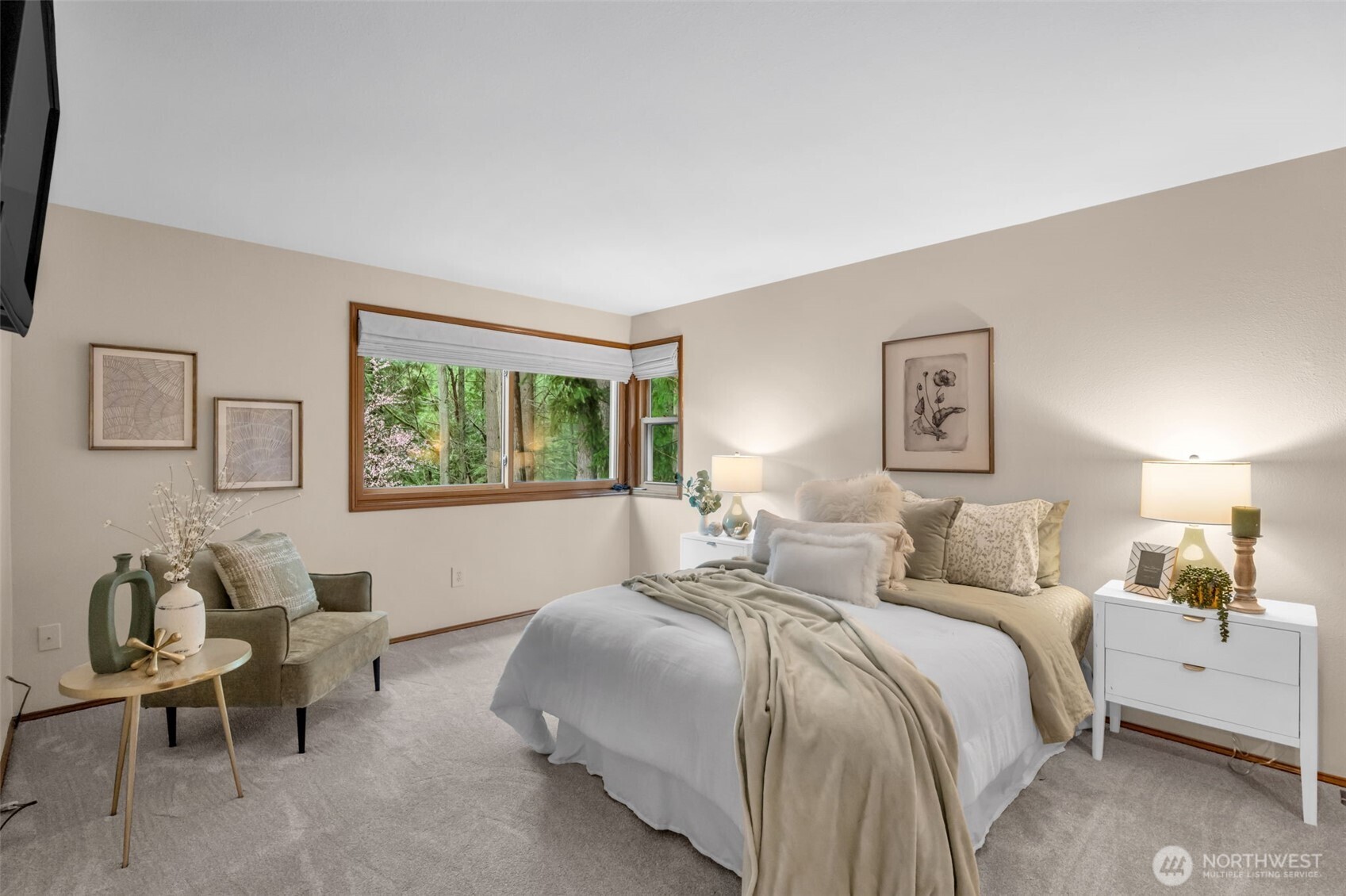 24310 SE 34th Place , Sammamish, WA 98029