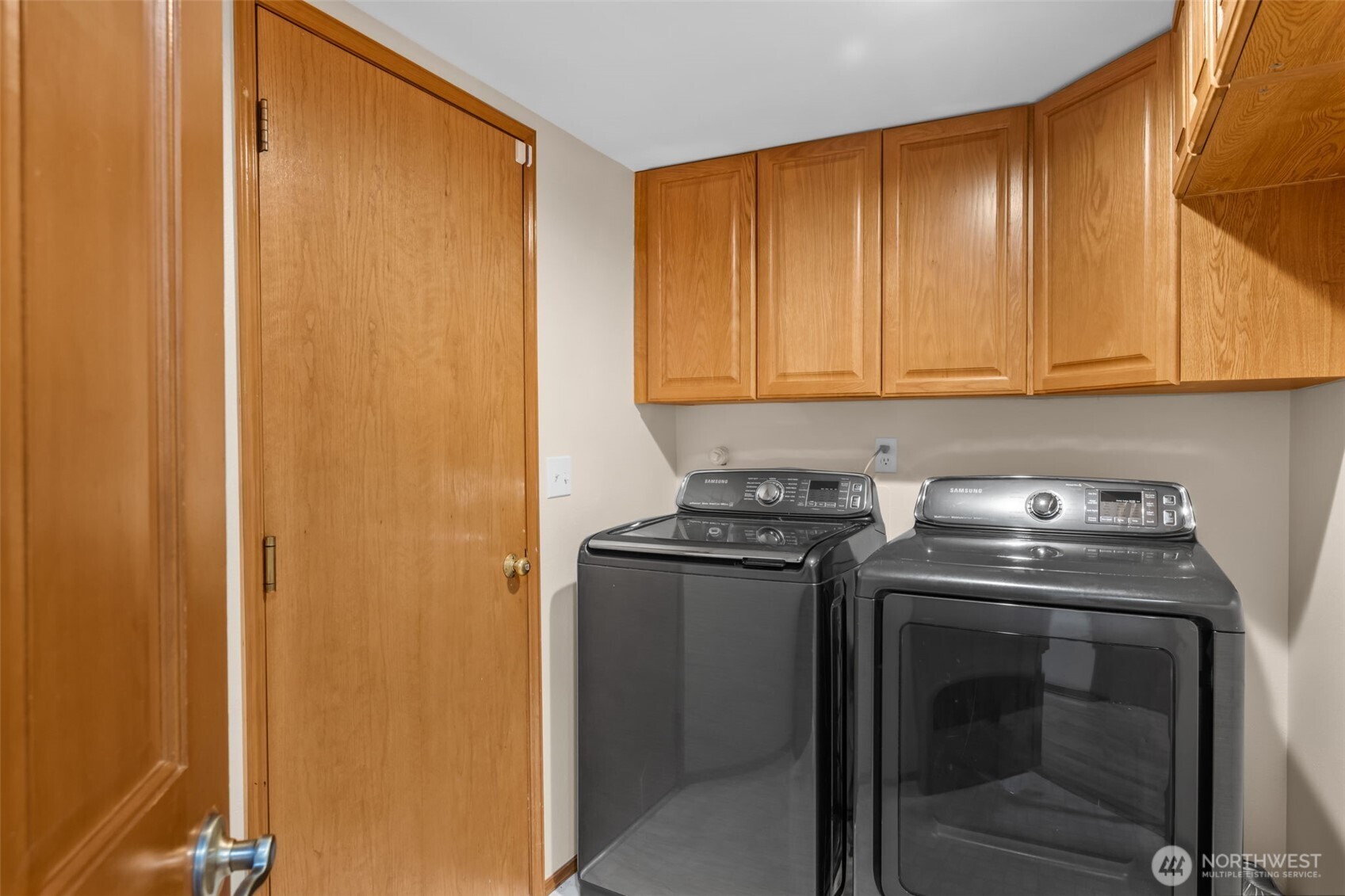 24310 SE 34th Place , Sammamish, WA 98029