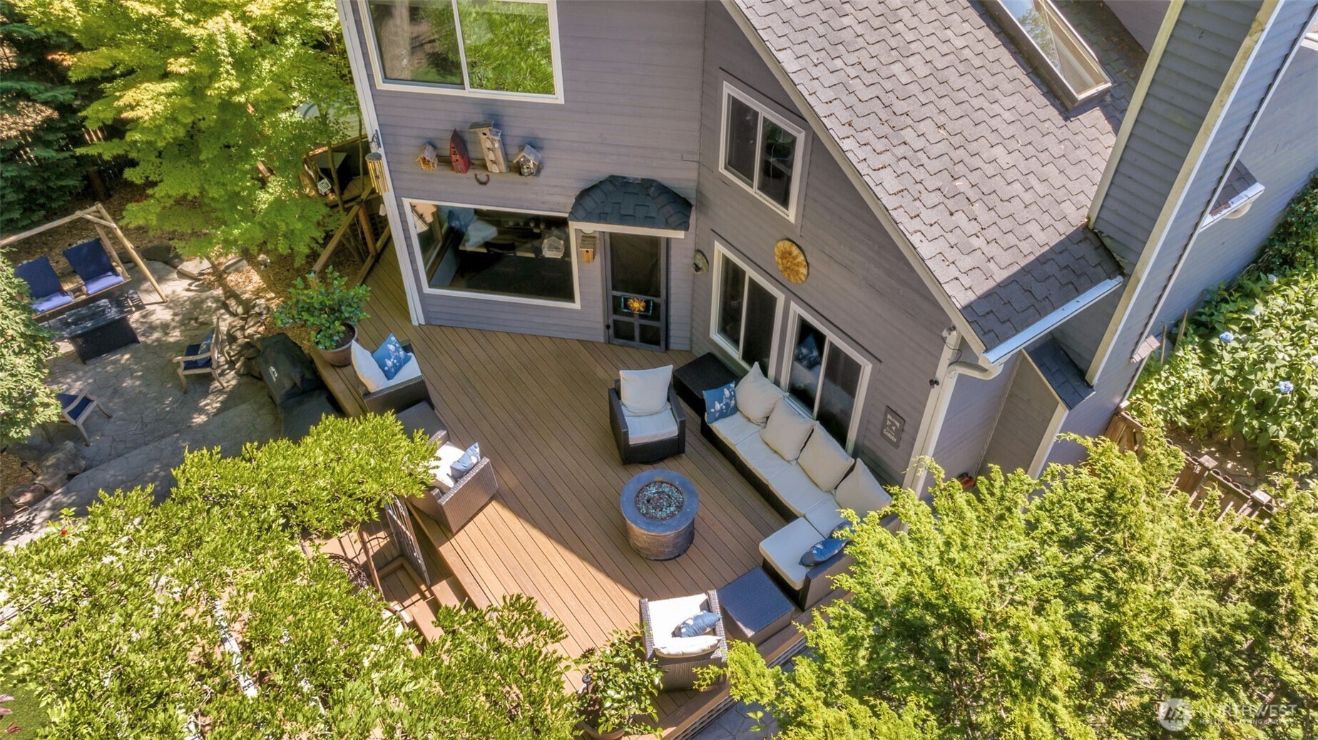 24310 SE 34th Place , Sammamish, WA 98029