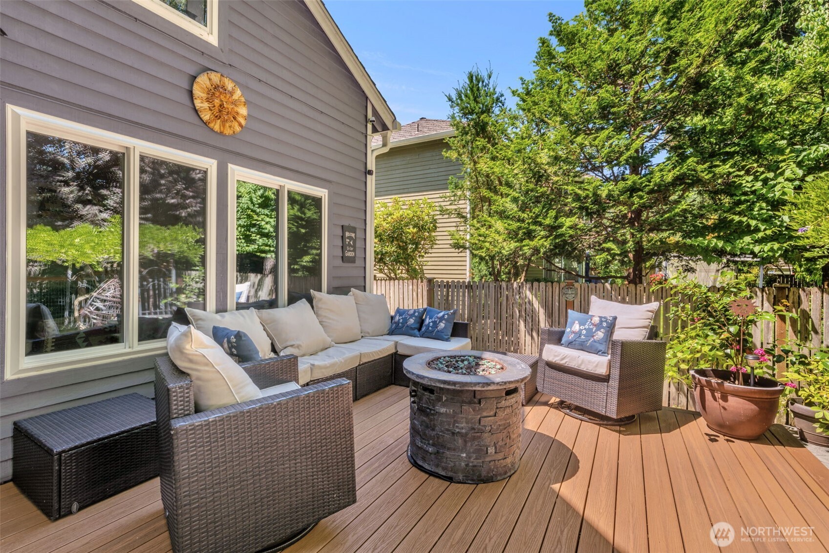 24310 SE 34th Place , Sammamish, WA 98029