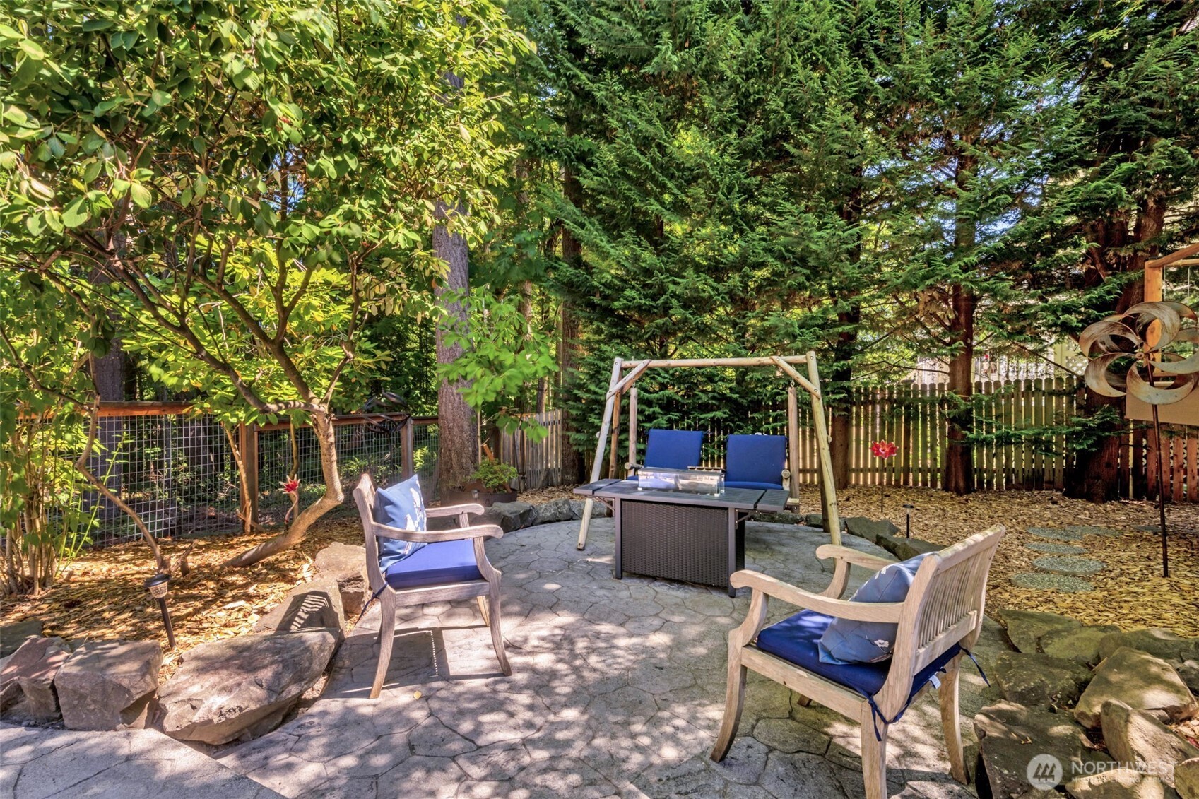24310 SE 34th Place , Sammamish, WA 98029