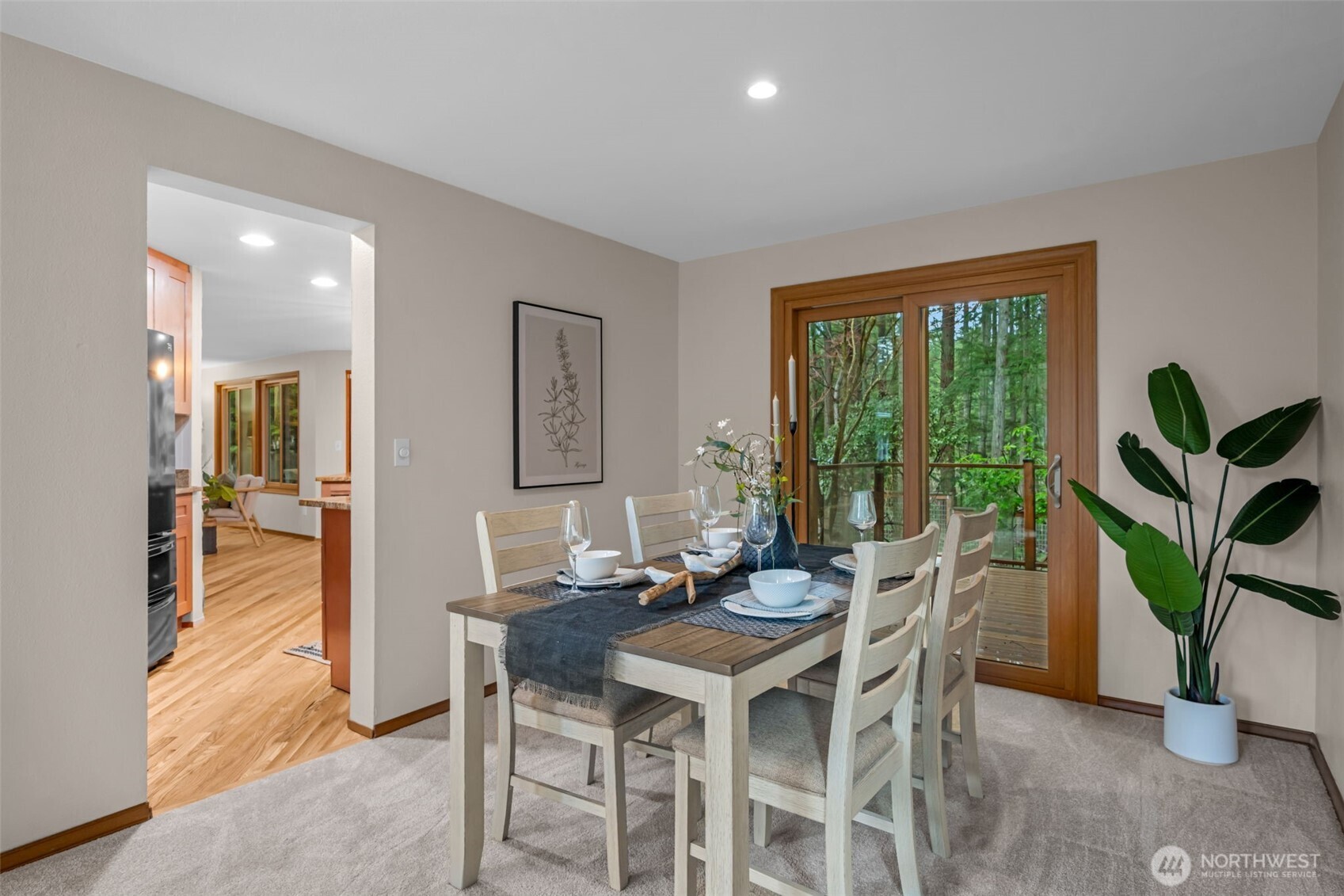 24310 SE 34th Place , Sammamish, WA 98029