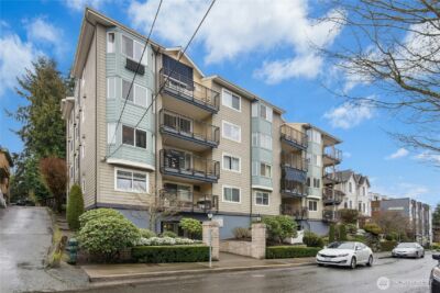 8720 Phinney Avenue N #21, Seattle, WA 98103 - Photo 2