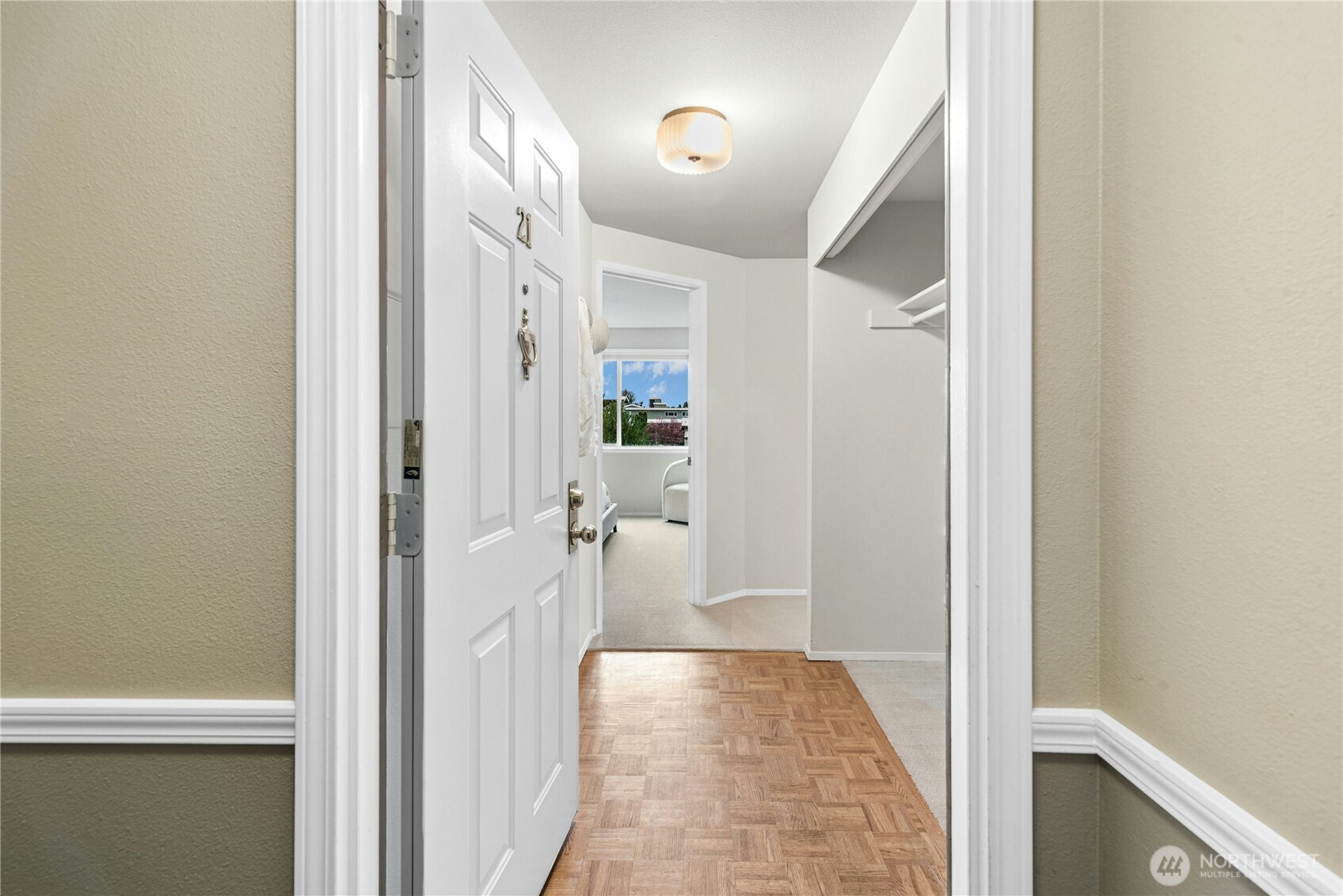 8720 Phinney Avenue N #21, Seattle, WA 98103