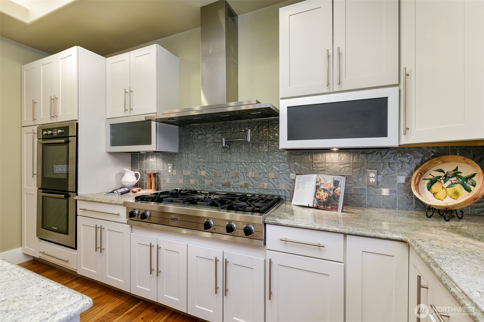 3712 88th Avenue SE, Mercer Island, WA 98040