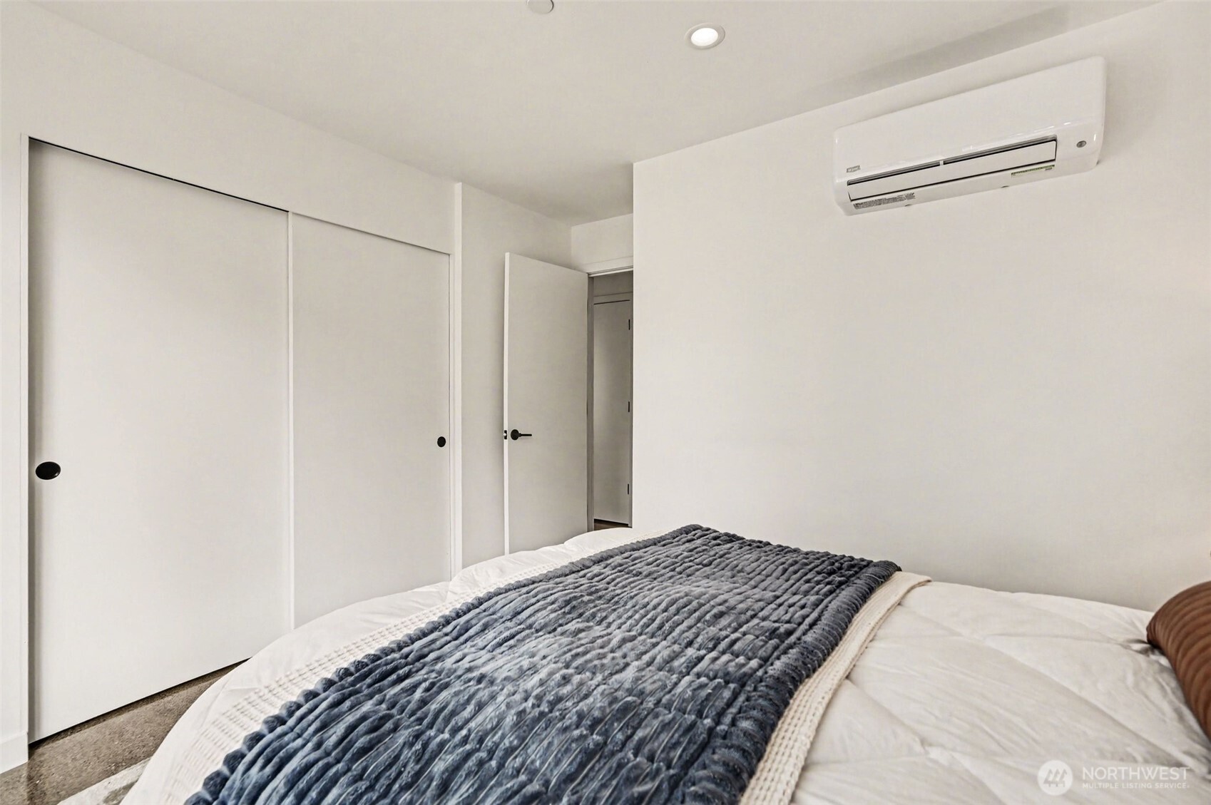 11725 Meridian Avenue N #4, Seattle, WA 98133