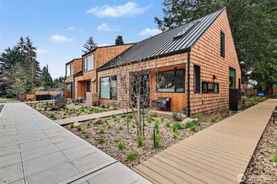 11725 Meridian Avenue N #4, Seattle, WA 98133 - Photo 2