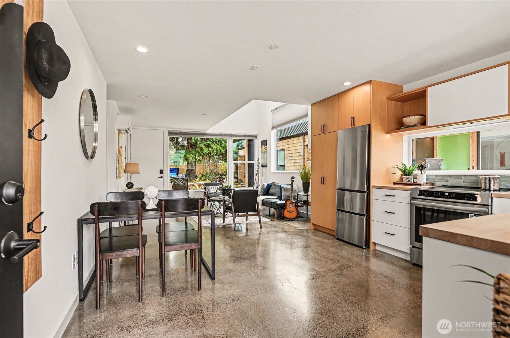 11725 Meridian Avenue N #4, Seattle, WA 98133