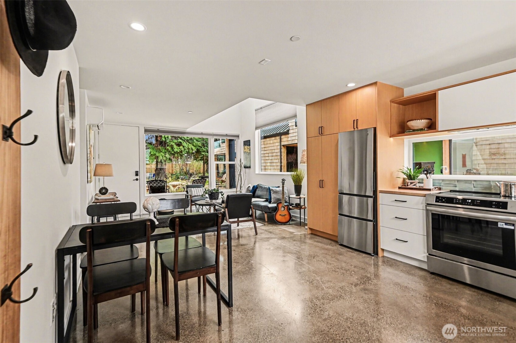 11725 Meridian Avenue N #4, Seattle, WA 98133