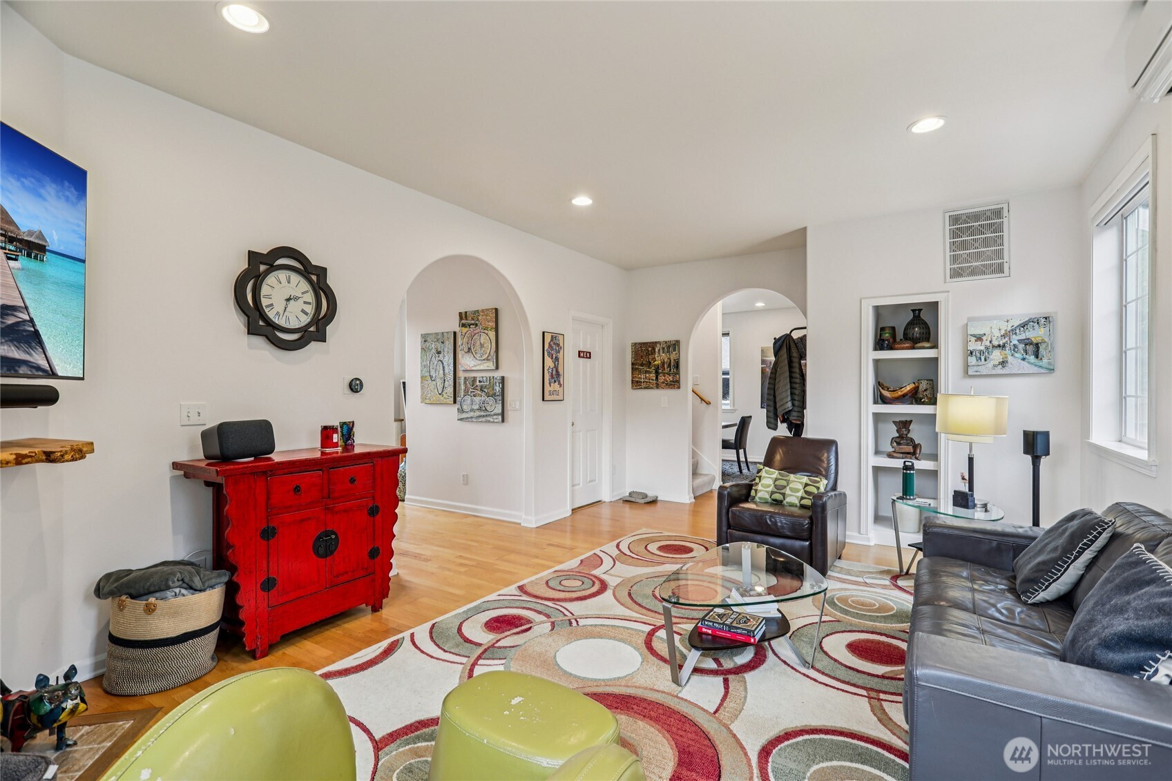 5217 23rd Avenue SW, Seattle, WA 98106