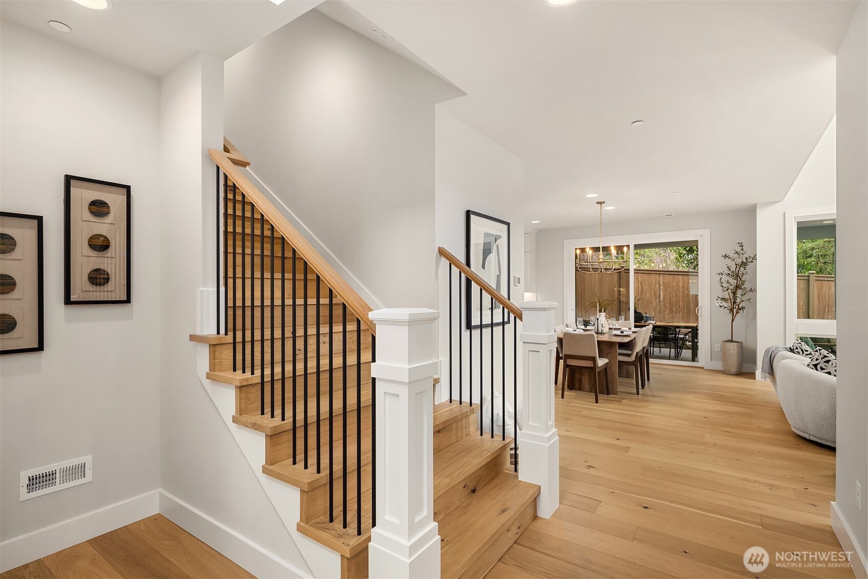 18660 NE 53rd Street , Redmond, WA 98052