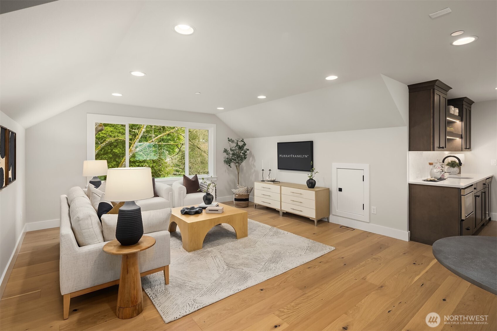 18660 NE 53rd Street , Redmond, WA 98052