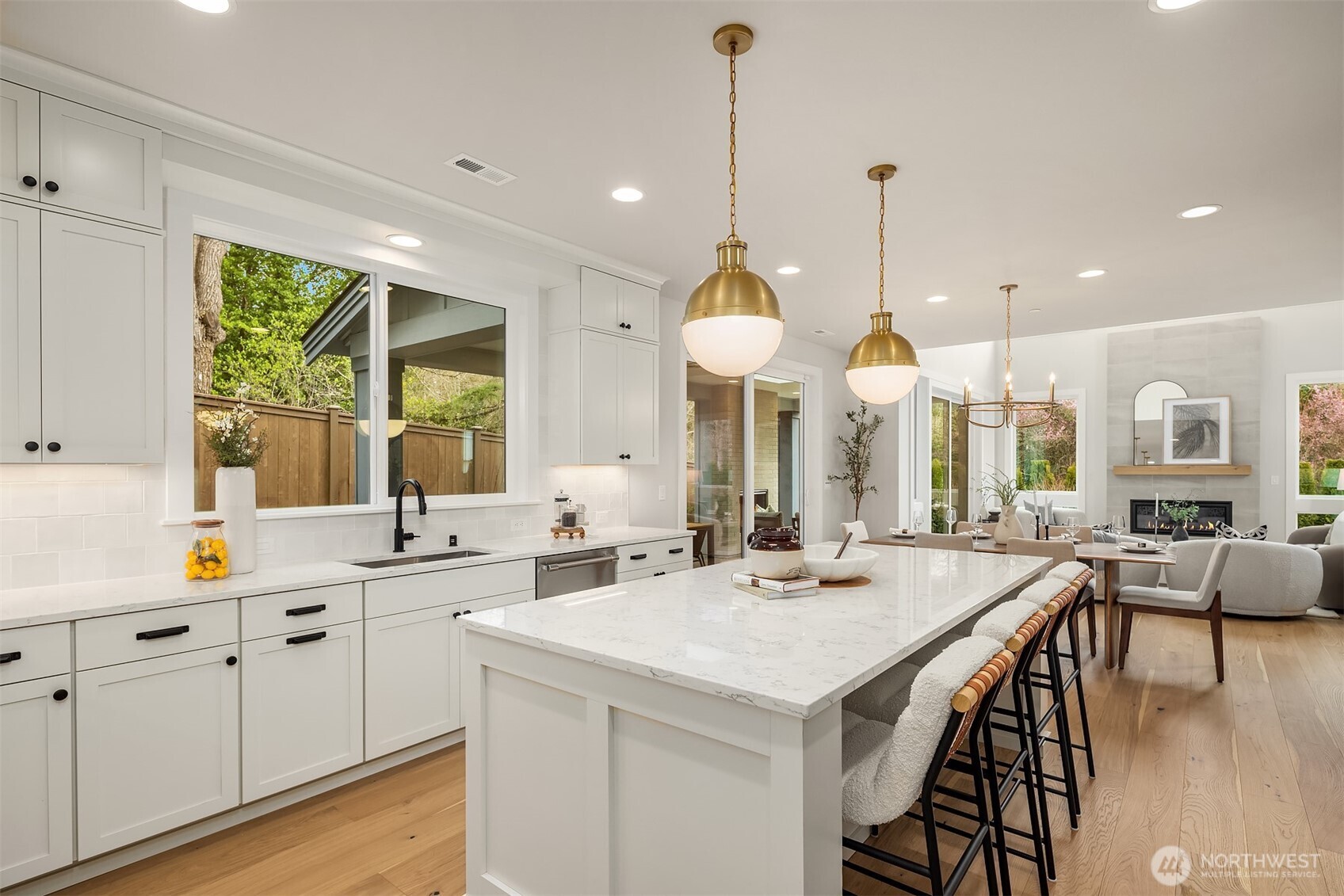 18660 NE 53rd Street , Redmond, WA 98052