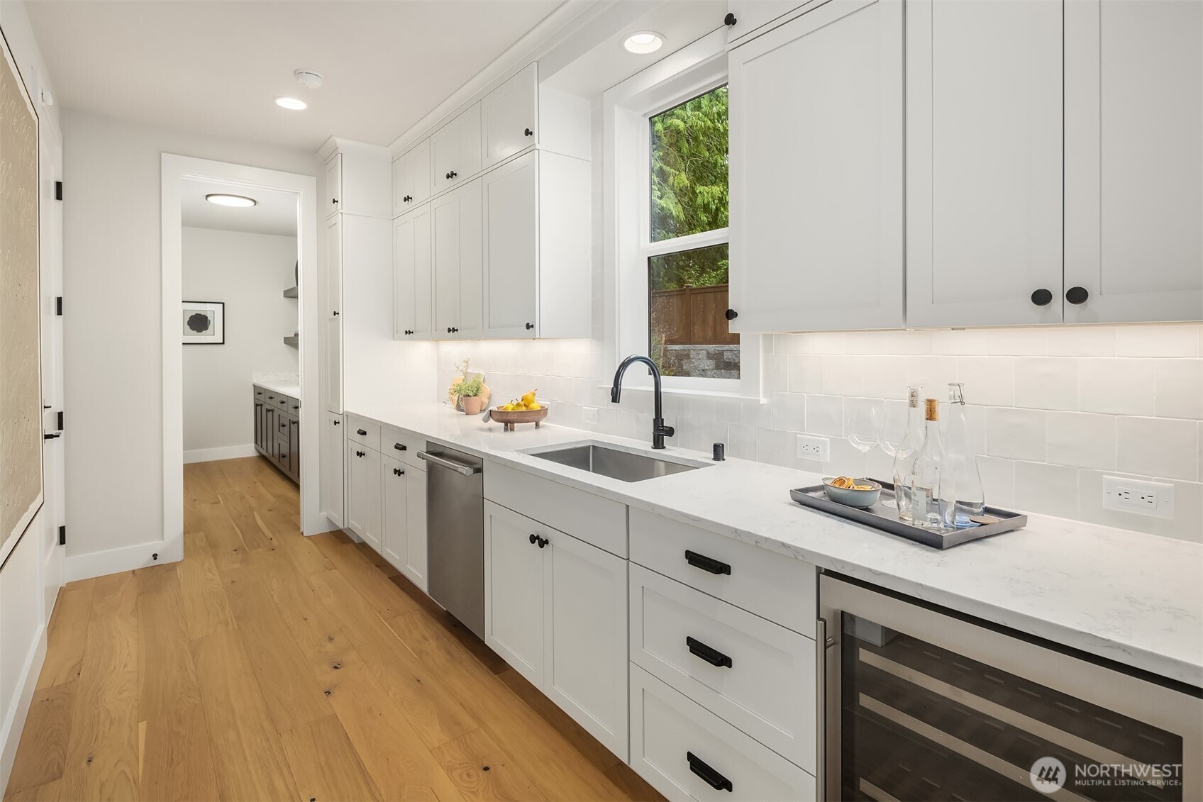 18660 NE 53rd Street , Redmond, WA 98052