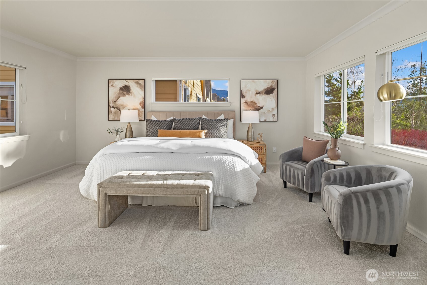 1689 24th Avenue NE, Issaquah, WA 98029