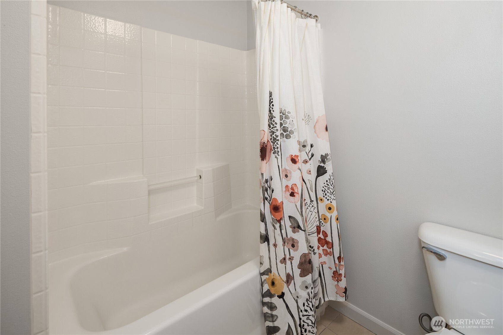 1689 24th Avenue NE, Issaquah, WA 98029