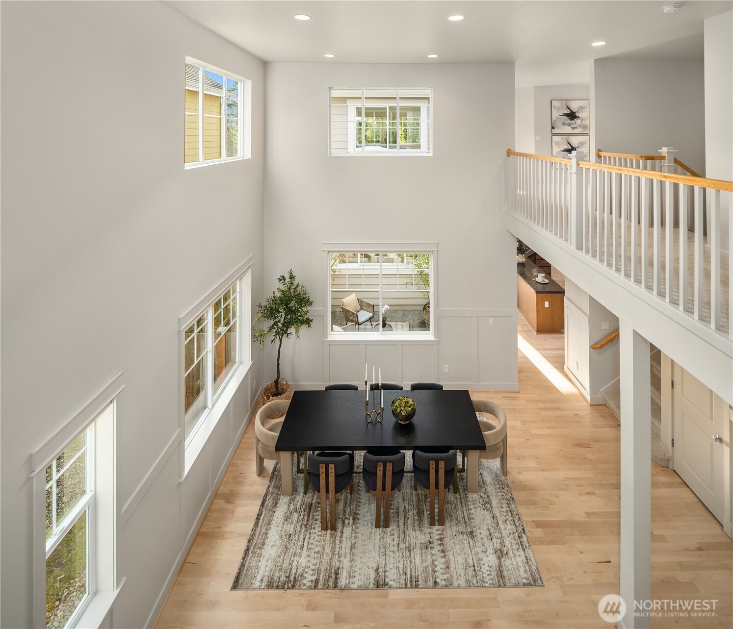 1689 24th Avenue NE, Issaquah, WA 98029