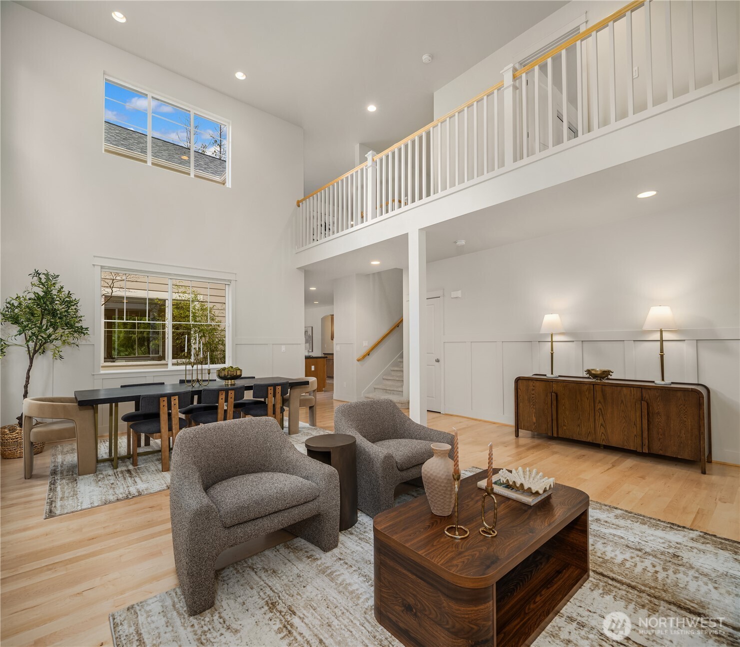 1689 24th Avenue NE, Issaquah, WA 98029