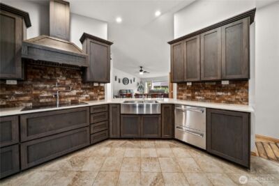 36421 80th Avenue E, Eatonville, WA 98328 - Photo 11