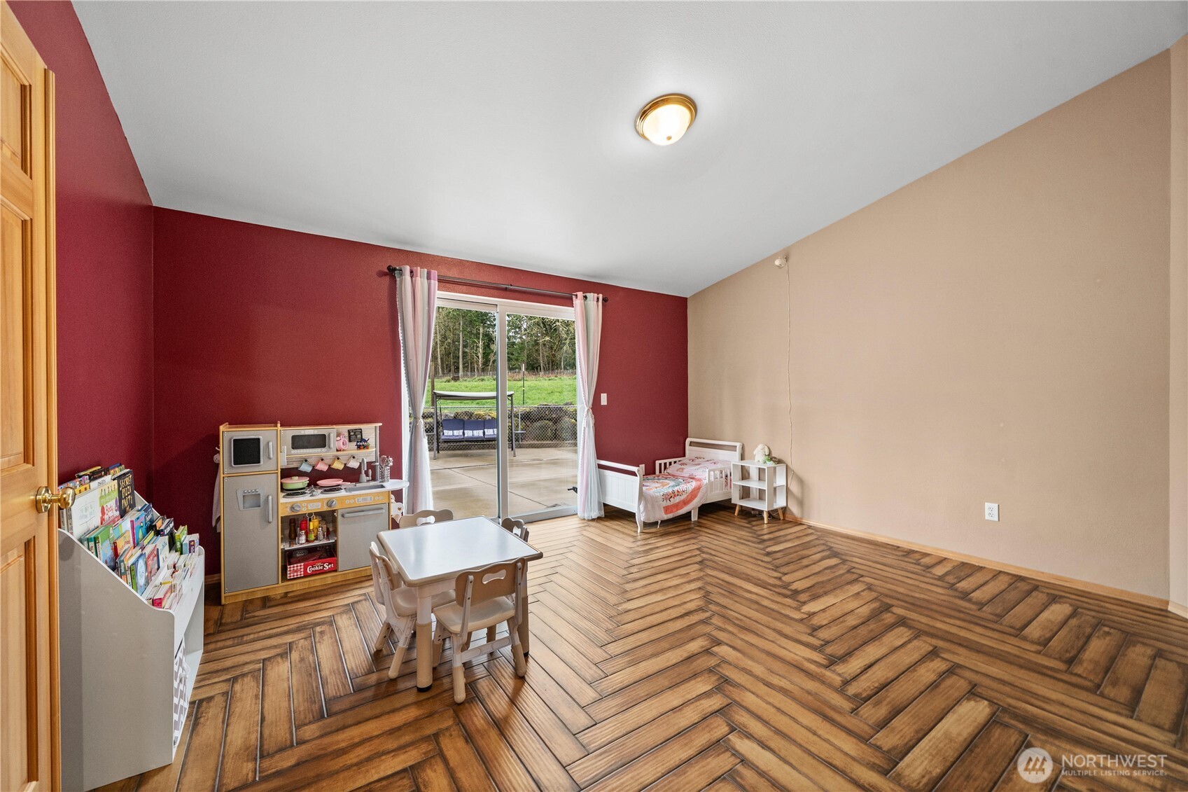 36421 80th Avenue E, Eatonville, WA 98328